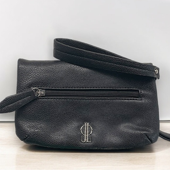 Black Pebbled Leather J.Lo Wristlet•Folder over•Studded• Zipper•Clutch•Night Out - Picture 2 of 12